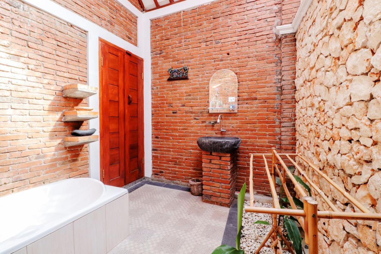 יוגיאקרטה Omah Teras Bata Guesthouse מראה חיצוני תמונה