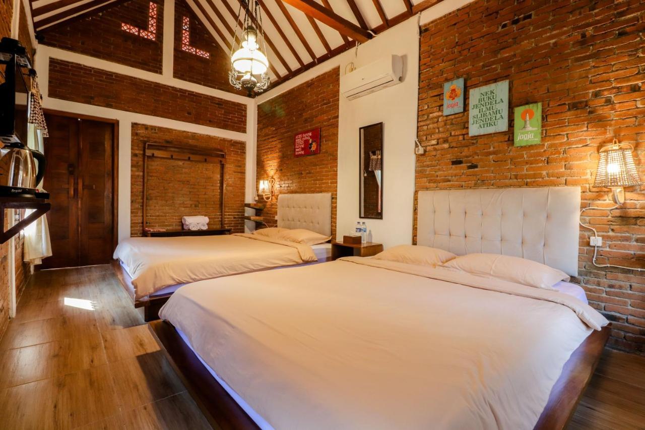יוגיאקרטה Omah Teras Bata Guesthouse מראה חיצוני תמונה