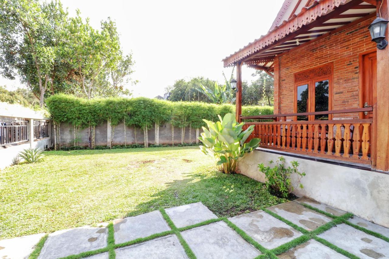 יוגיאקרטה Omah Teras Bata Guesthouse מראה חיצוני תמונה