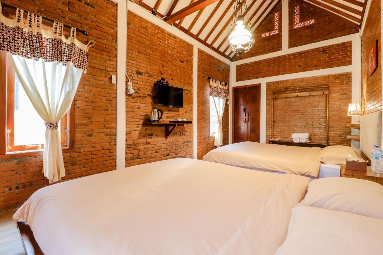 יוגיאקרטה Omah Teras Bata Guesthouse מראה חיצוני תמונה